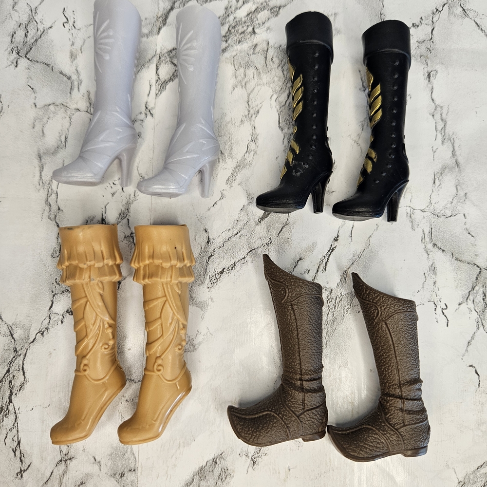 Disney Princess Doll Boots (Elsa, Anna, Raya, Pocahontas)